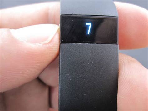Review: Fitbit Force Wireless Activity & Sleep Wristband | iLounge