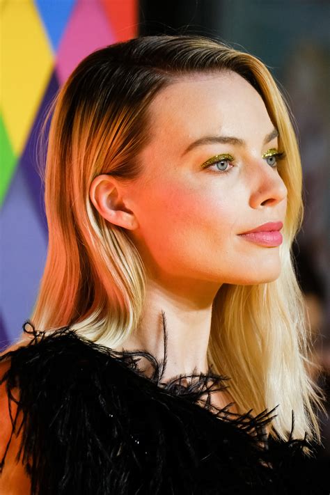 Марго Робби - Margot Robbie фото №1267091 - Margot Robbie - 'Birds Of ...