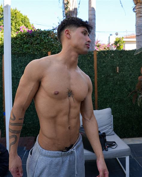 Andres Castellini Nude