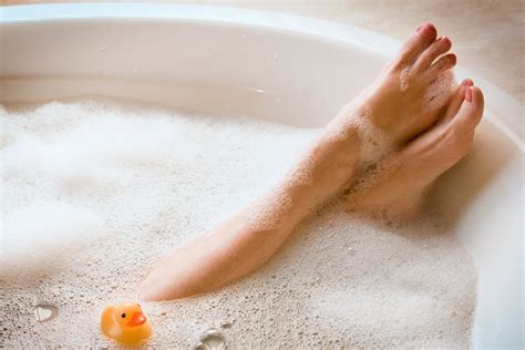 Soak It Up: The Power Of A Warm Tub - 29Secrets