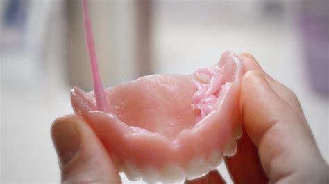 Cushion Grip vs Denture Glue Adhesive – My Cushion Grip
