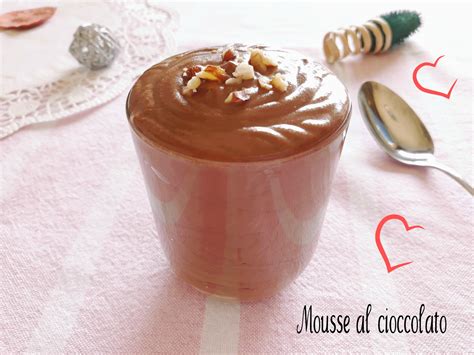 MOUSSE AL CIOCCOLATO, senza cottura dalla consistenza soffice e cremosa