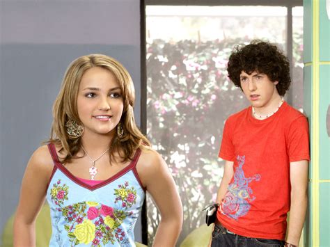 Everything You Need to Know Before You Watch Zoey 102 | Trill