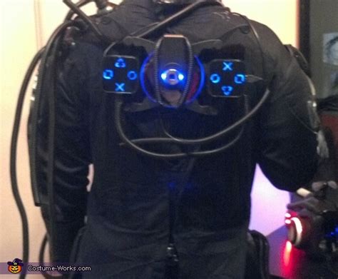 Locutus of Borg Homemade Halloween Costume | Creative DIY Ideas - Photo 8/9