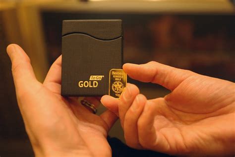 THE ANIMIIIIII: GOLD vending machine?