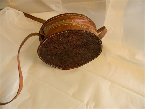 Round Shoulder Purse - Simoncic Leather
