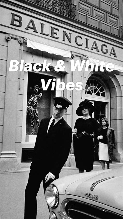 Black & White Vibes: An immersive guide by Katherine