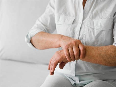 Relieving Hand Pain: Exploring the Role of Cortisone Shots - Huntington