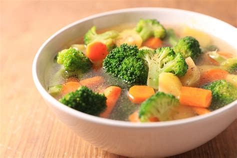 Овощной суп с брокколи и морковью – простой и вкусный рецепт, как ...