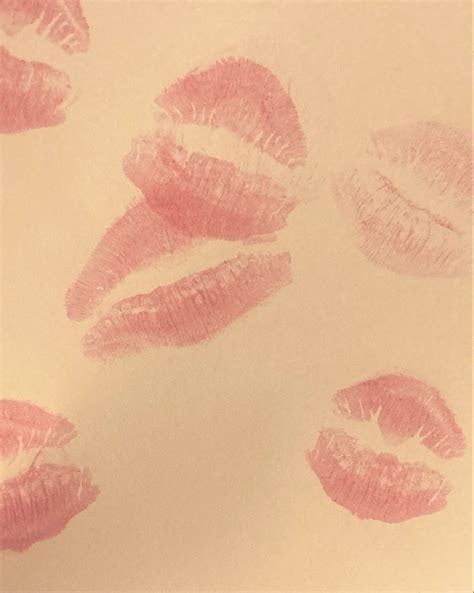 Lips Aesthetic Wallpapers · 210+ Backgrounds 💋😗👄