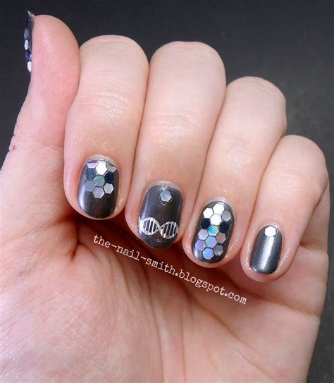 The Nail Smith: Les Nail Smiths, January 2016: BLING! & 200th Blog Post