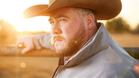 Riley Green's Height: The Untold Story Behind Country Music's Rising Star Image 15
