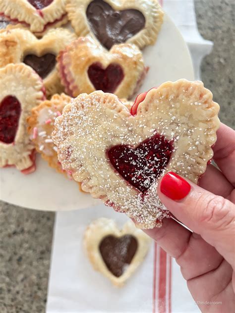 How to Make Heart Shaped Hand Pies for Valentine’s Day - The Idea Room
