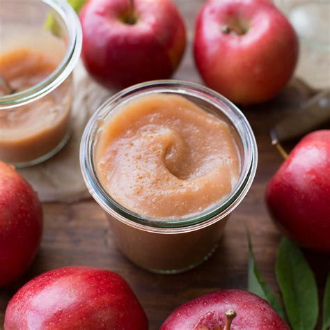 Homemade Applesauce - 3 Ingredients + 15 Minutes - Life Made Simple