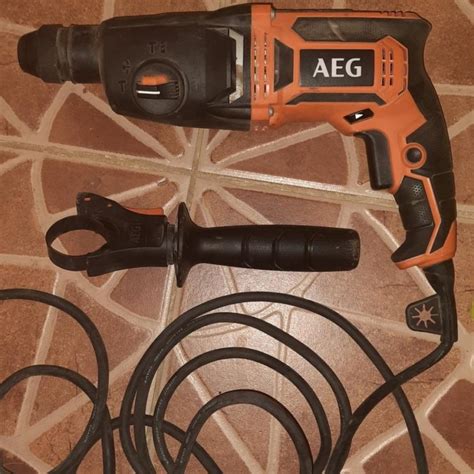 Перфоратор AEG KH 24 IE – купить в Москве, цена 5 500 руб., дата ...