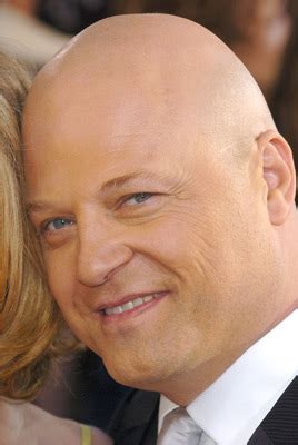 Michael Chiklis