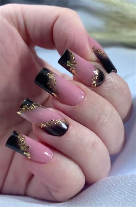 Unhas De Gel Preto Com Dourado - Unhas preto e dourado | Unhas pretas, Unhas desenhadas, Unhas violetas