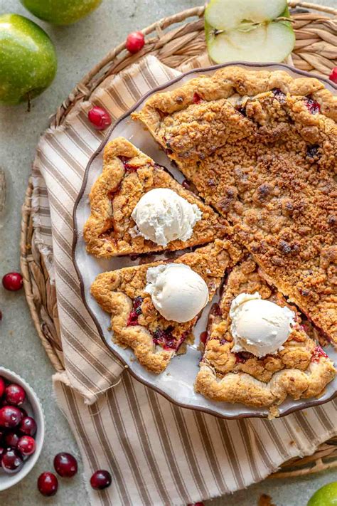 Delicious Cranberry Apple Pie Recipe - Dinner, then Dessert