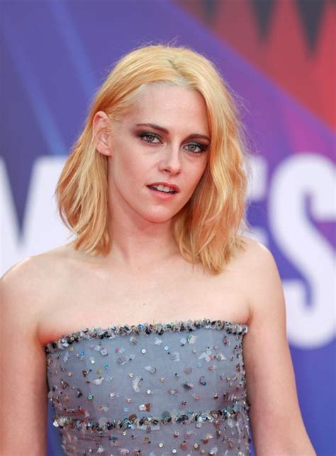 Kristen Stewart spoke about her "obsession" with Princess Diana