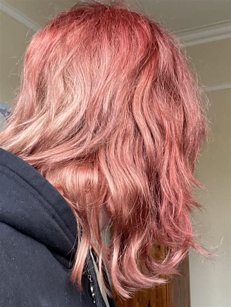 i get these sweaty armpit patches, they look embarrassing and super