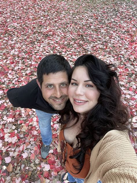 TW Pornstars - 2 pic. Belle Noire. Twitter. Fall in Oregon is so