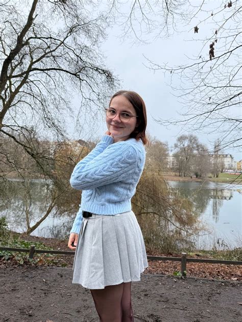 Emma Clarke (@emmalovecoffeee) • Instagram photos and videos