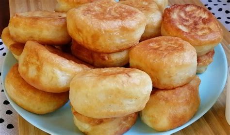 Пышные оладьи на кефире, как пух без дрожжей! Все секреты приготовления