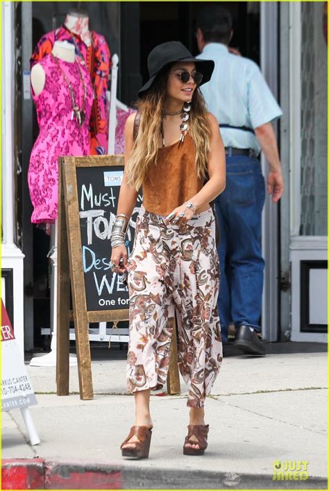 Vanessa Hudgens: FYF Fest Bliss with Stella!: Photo 2939007 | Stella ...