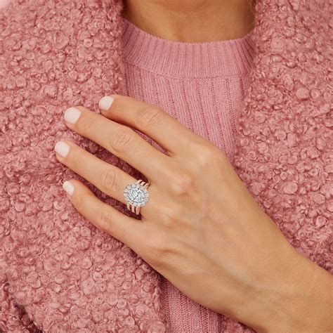 Key Details of the Kay Jewelers Financial Privacy Policy 33