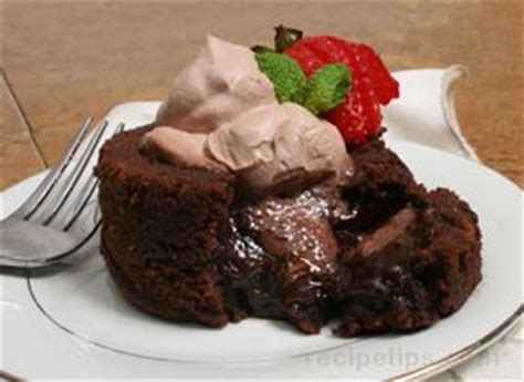 Lava Cakes Recipe - RecipeTips.com