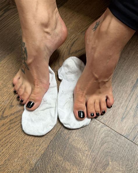 Stinky toes ready for some love. Fresh out of the gym and eager for