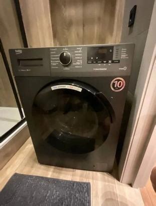 Продается стильная стиральная машина Beko 8кг WSPE7612A. Узкая. Черного ...