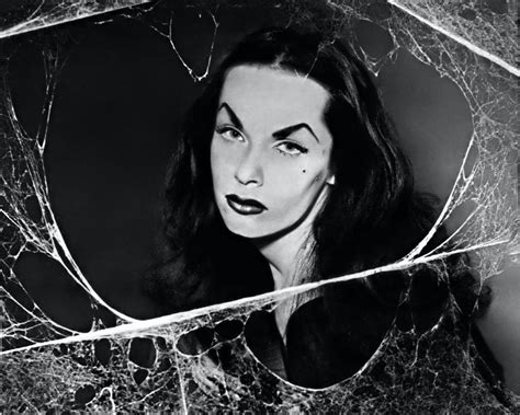 Maila Nurmi’s Oregon upbringing led to sexy horror icon Vampira; new ...