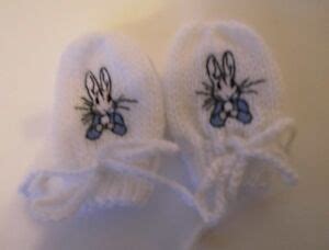 Peter Rabbit Knitted Baby Mittens (New) | eBay
