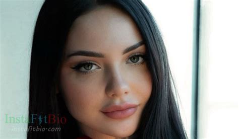 Krystsina Azaronak - Bio, Age, Height, | Models Biography