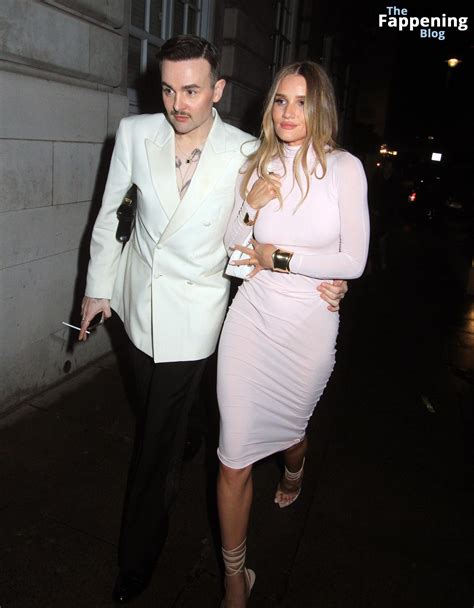 Rosie Huntington-Whiteley Displays Her Tits & Butt in a See-Through