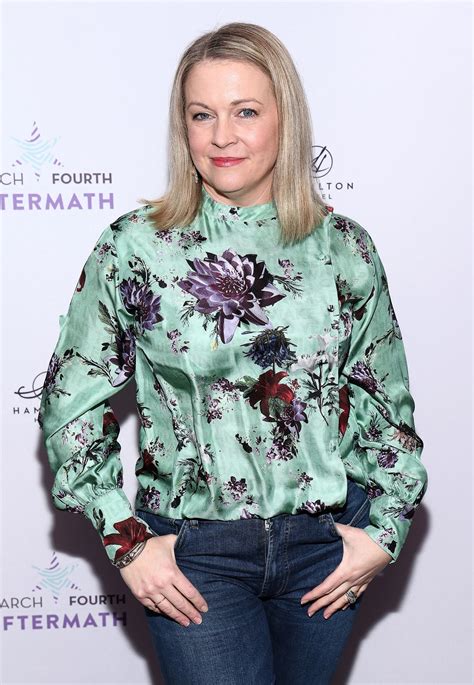 Nickelodeon alum Melissa Joan Hart reacts to 'Quiet on Set' docuseries