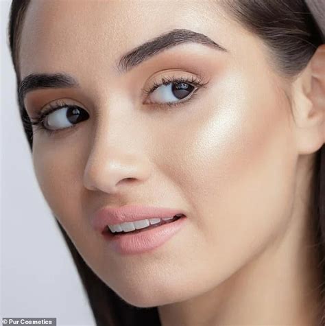 Keep your summer glow year-round with an anti-aging bronzer that leaves ...