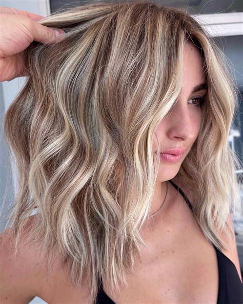 Why medium blonde hair is the most versatile choice for any style 2