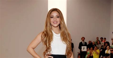 Shakira Net Worth, Income, Age, Bio & More - Magzica