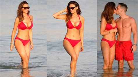 20 Sexy Hot Riko Shibata Bikini Pics