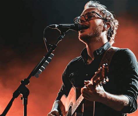 how to become a professional guitarist