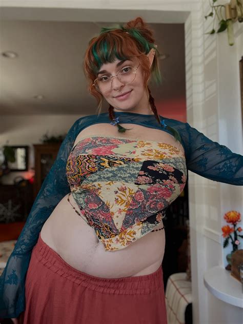 Mari Sappho | Felt cute, thought I’d share 🥰🧡 | Instagram