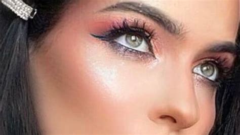 Макияж палеткой too faced💗💗💗пробую новый хайлайтер revolution💞Голубые ...