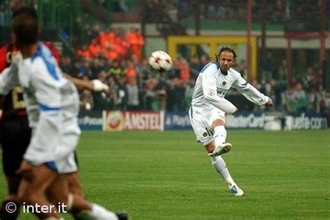 The World's Best Free Kick Taker - European Football (EPL, UEFA, La ...