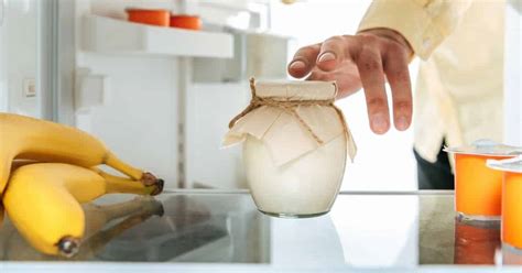 Can Sour Cream Be Frozen or Refrigerated? How to Thaw Correctly ...