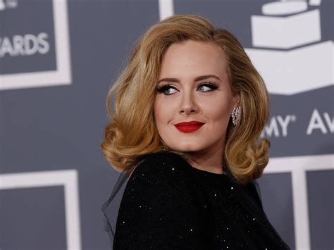 Adele Looks Gorgeous On British & American ‘Vogue’ Covers After 5 Years