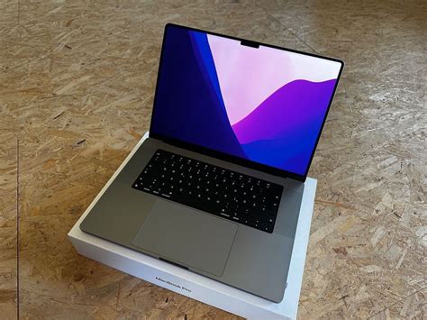 Apple MacBook Pro 2021 16,2" M1 Max 64 GB, 2 TB, 10c CPU | Kaufen auf ...