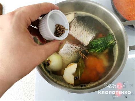 Юшка з коропа: простий рецепт юшки з білої риби від Євгена Клопотенка