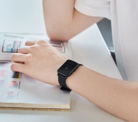 Умные часы Amazfit Amazfit Bip Lite черный : купить по выгодной цене в ...